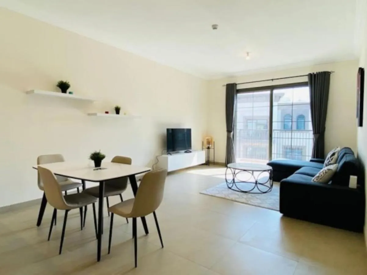 Stylish One-Bedroom Apartment In Al Badr Dubai
